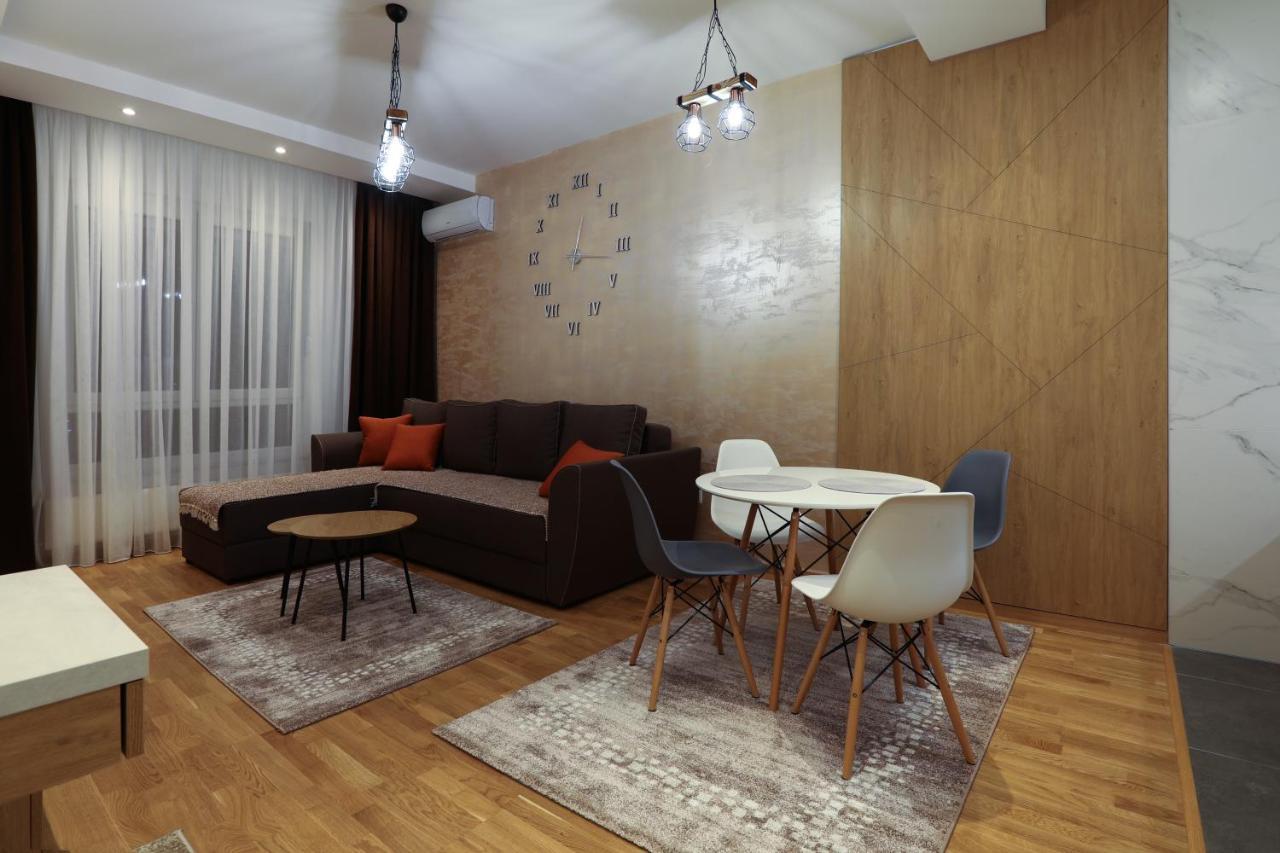 Apartment Promenada Avenija Нови-Сад Экстерьер фото